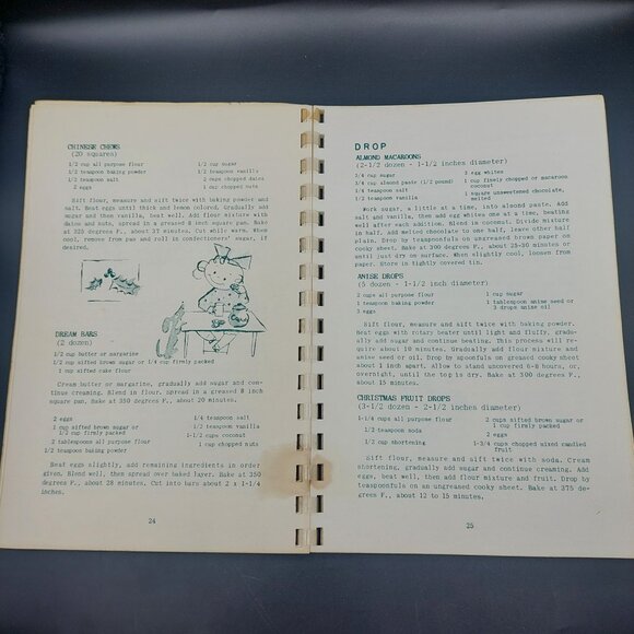 Vtg 1955 Christmas Greetings Michigan Consolidated Gas Company Spiral Cookbook - Picture 5 of 6